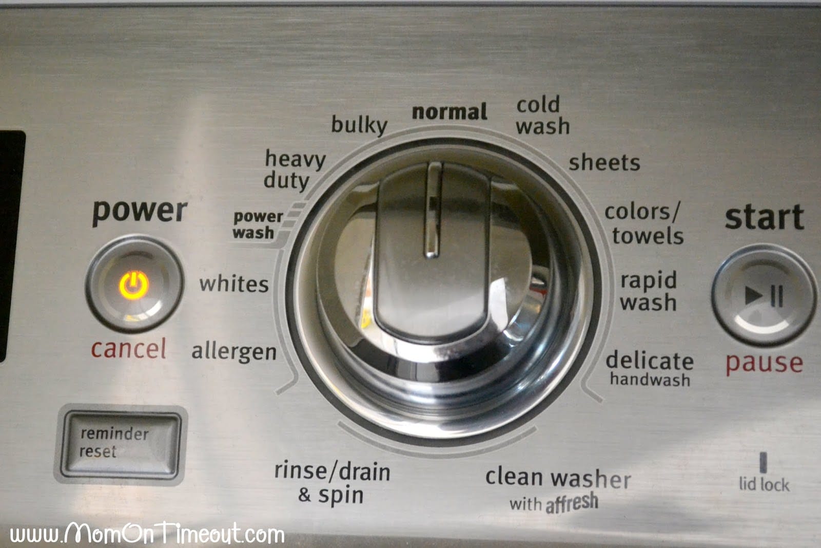 My Maytag Laundry Mom Experience MaytagMoms Mom On Timeout