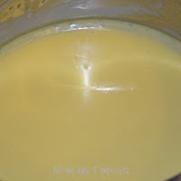 hollandaise sauce in double boiler