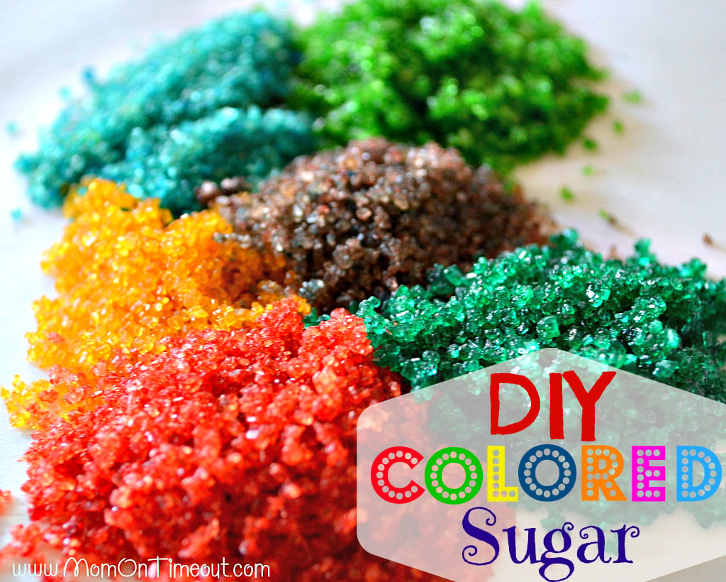 You'll never believe how easy it is to make your own colored sugar at home! This is the a great alternative to buying colored sugar at the store! | Mom On Timeout