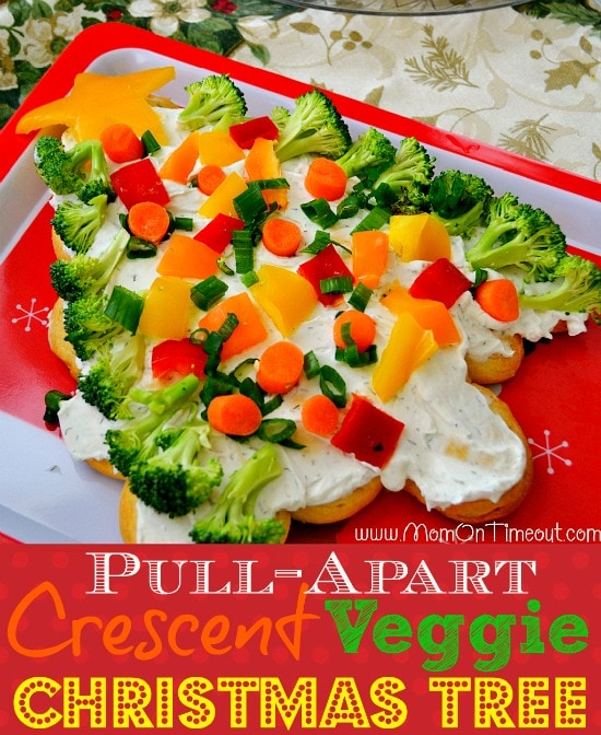 I absolutely love how FESTIVE this Crescent Veggie Christmas Tree recipe is!  A great way to sneak some veggies into an otherwise indulgent day! | MomOnTimeout.com | #recipe