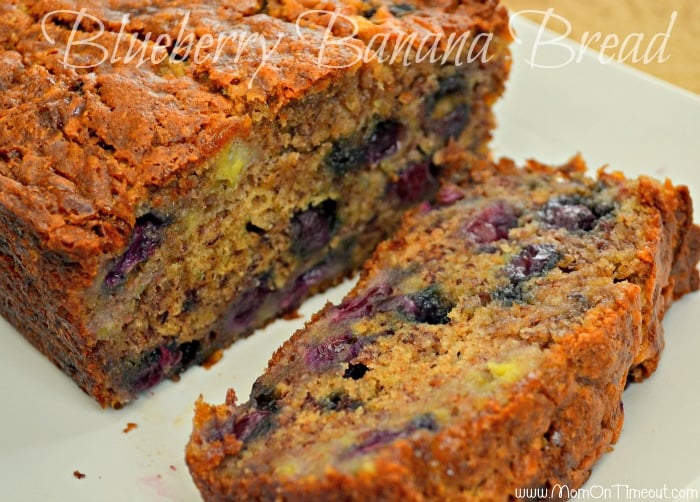 Blueberry Banana Bread | MomOnTimeout.com Totally scrumptious and oh-so moist! #breakfast #bread #blueberry