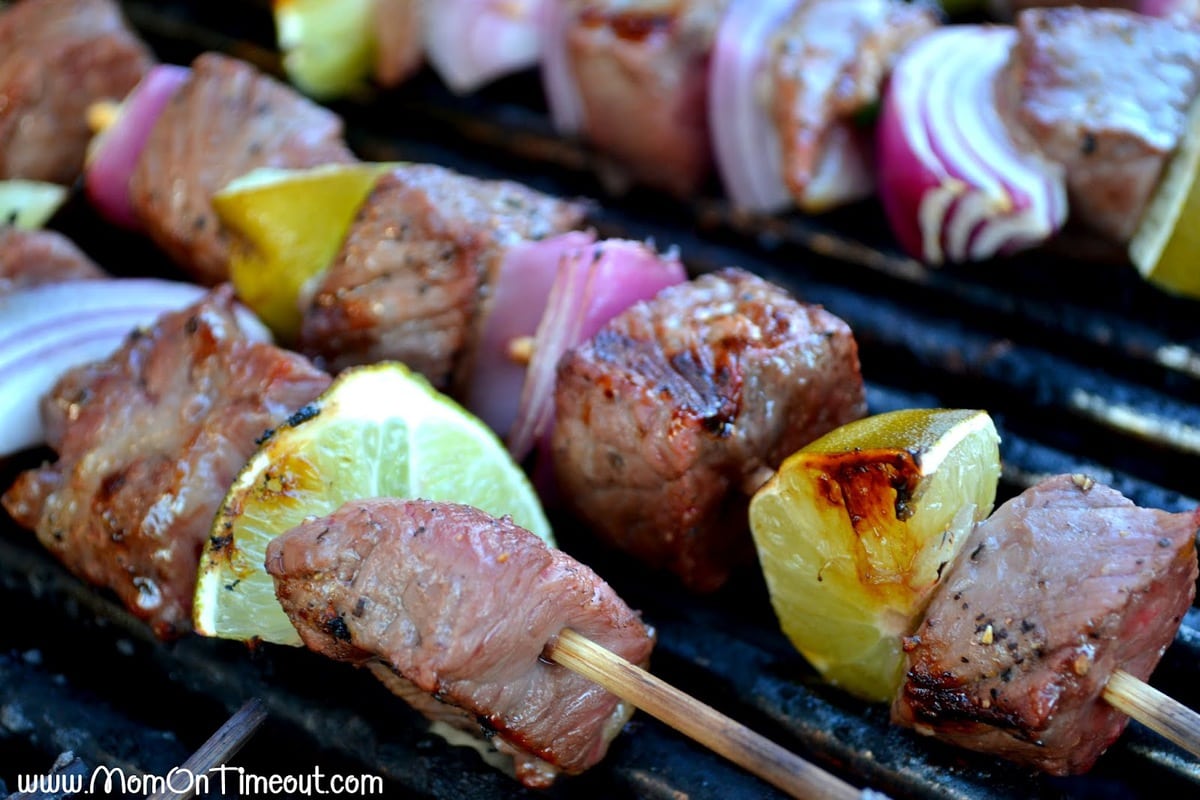 mojo beef kabobs on grill