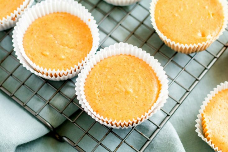 pumpkin cheesecake on cooling rack