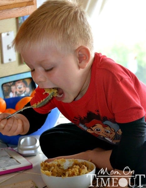 Bryce-eating-frosting