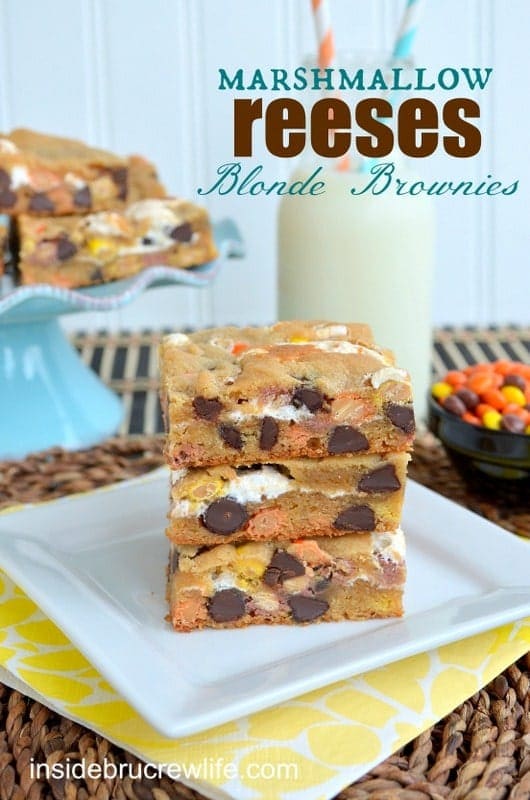 Marshmallow-Reeses-Blonde-Brownies-title