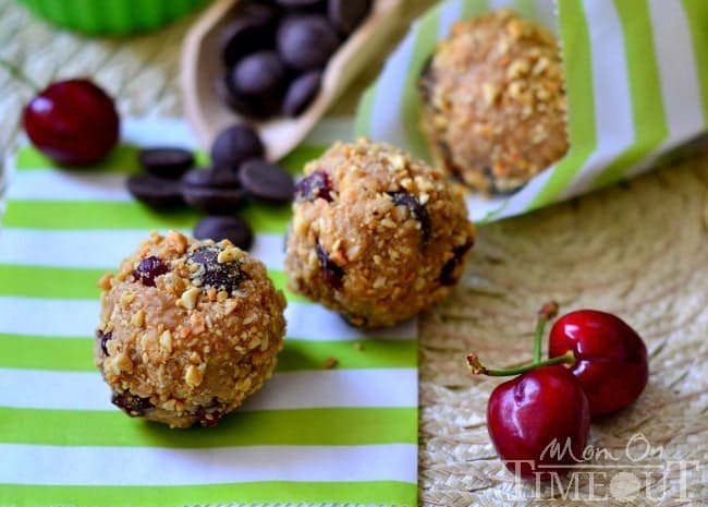 Dark Chocolate and Cherry Peanut Butter Oat Bites | MomOnTimeout.com