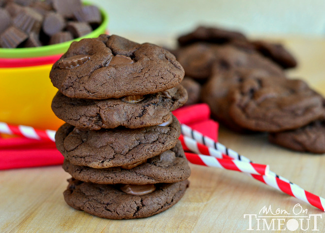 Chocolate Peanut Butter Cup Cookies with Reeses Minis | MomOnTimeout.com