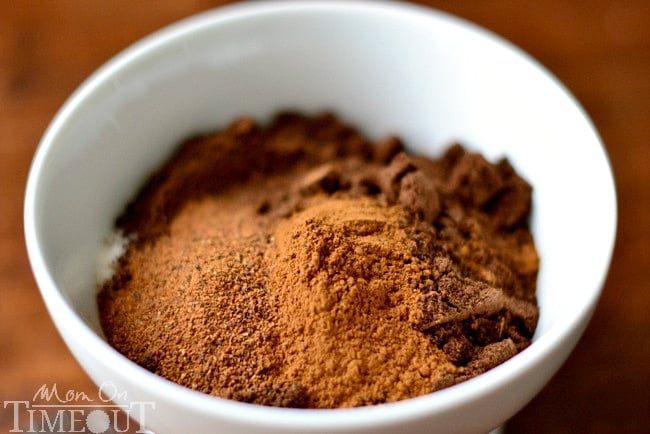 diy-coffee-facial-scrub-in-bowl