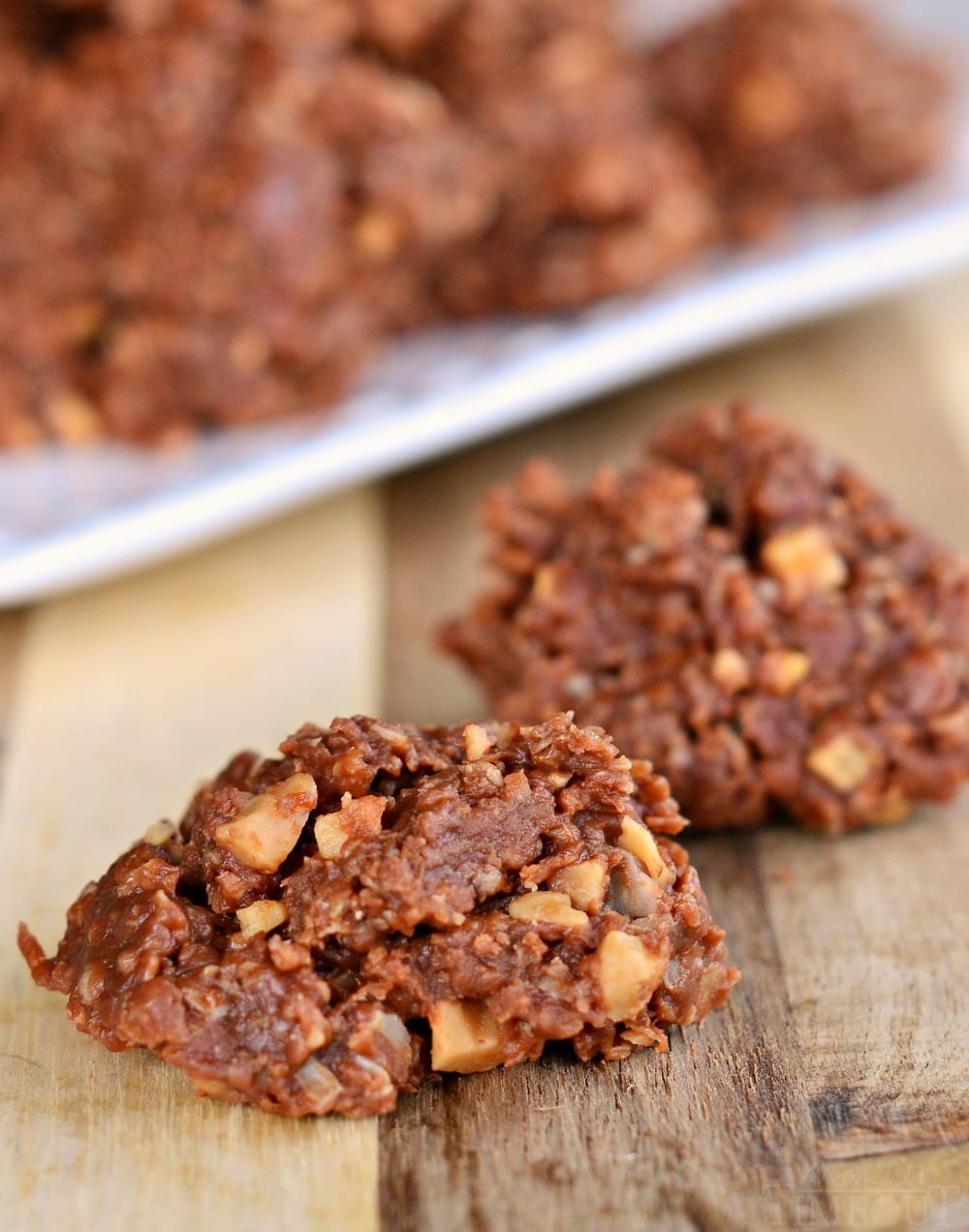 easy-no-bake-cookies-chocolate-toffee-oats