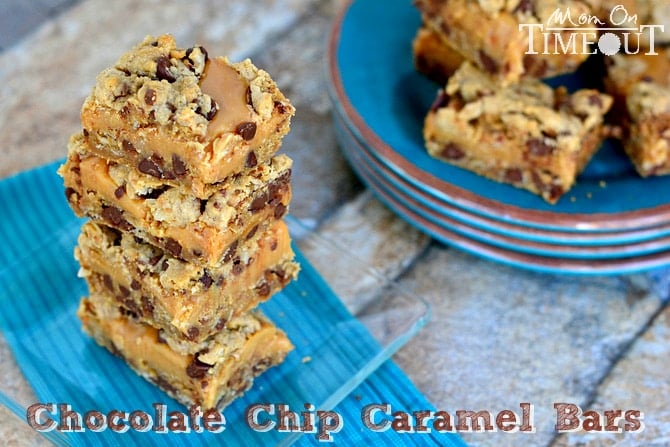 Chocolate Chip Caramel Cookie Bars are SO good with a sweet, gooey, caramel center! | MomOnTimeout.com