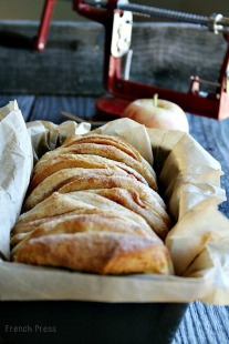 Apple Pie Pull-Apart Bread