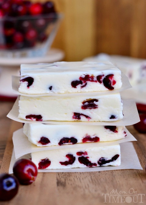 This White Chocolate Cranberry Fudge is so smooth, so creamy, so rich with the refreshing zip of cranberries! Just perfect for the holidays! // Mom On Timeout