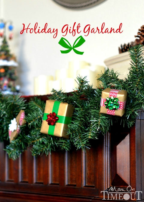  This Holiday Gift Garland is a surefire way to instantly add a festive flair to your holiday decorations! | MomOnTimeout.com #sponsor #craft #Christmas #ScotchEXP