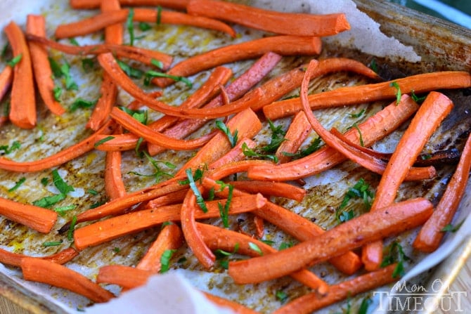 Get your family to sit up and take notice at dinner time with delicious Roasted Marsala Carrots! | MomOnTimeout.com