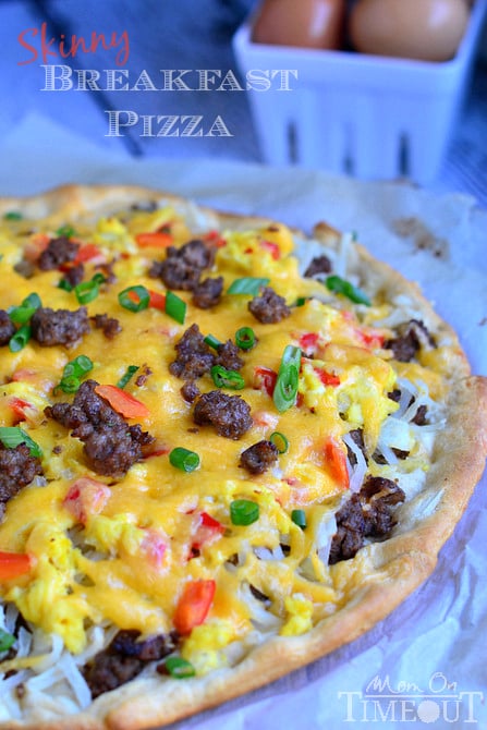 Make breakfast fun and delicious with this quick and easy Skinny Breakfast Pizza! | MomOnTimeout.com