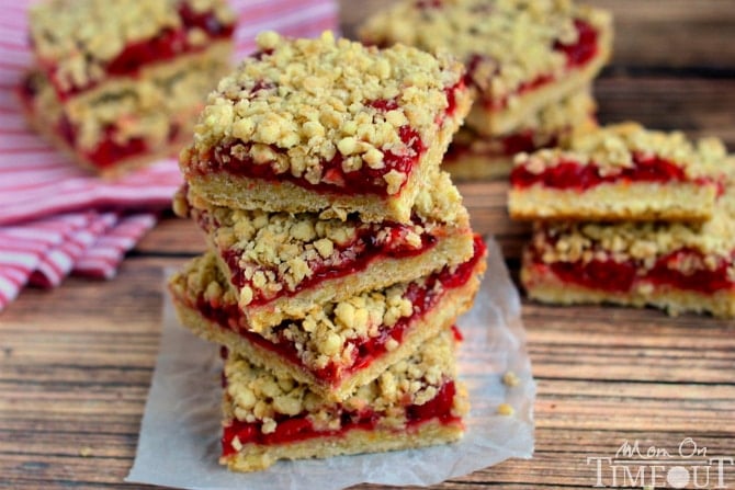 Cherry Oatmeal Crumble Bars | Must-Try Homemade Breakfast Bar Recipes