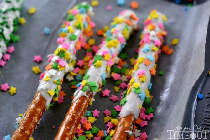 Fun and easy, these Rainbow Pretzel Wands take just minutes to make and are perfectly scrumptious! | MomOnTimeout.com