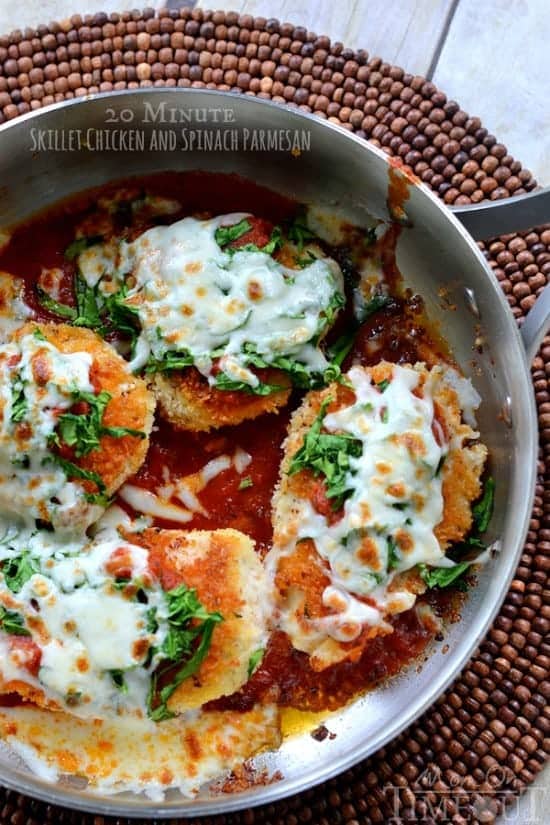 This 20 Minute Skillet Chicken and Spinach Parmesan is the easiest and most delicious dinner EVER! One that the whole family will enjoy! // Mom On Timeout