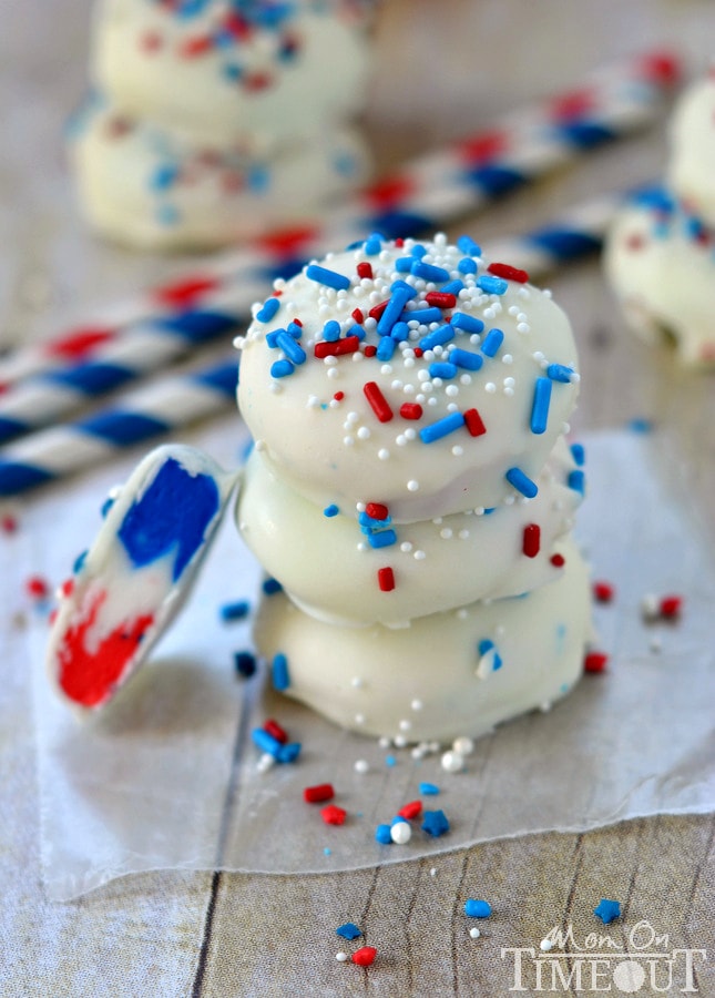 These sweet and creamy Cherry Vanilla All American Patties are perfect for your 4th of July celebration! | MomOnTimeout.com