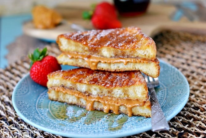 Welcome to your new favorite breakfast. Peanut Butter Stuffed French Toast. | MomOnTimeout.com