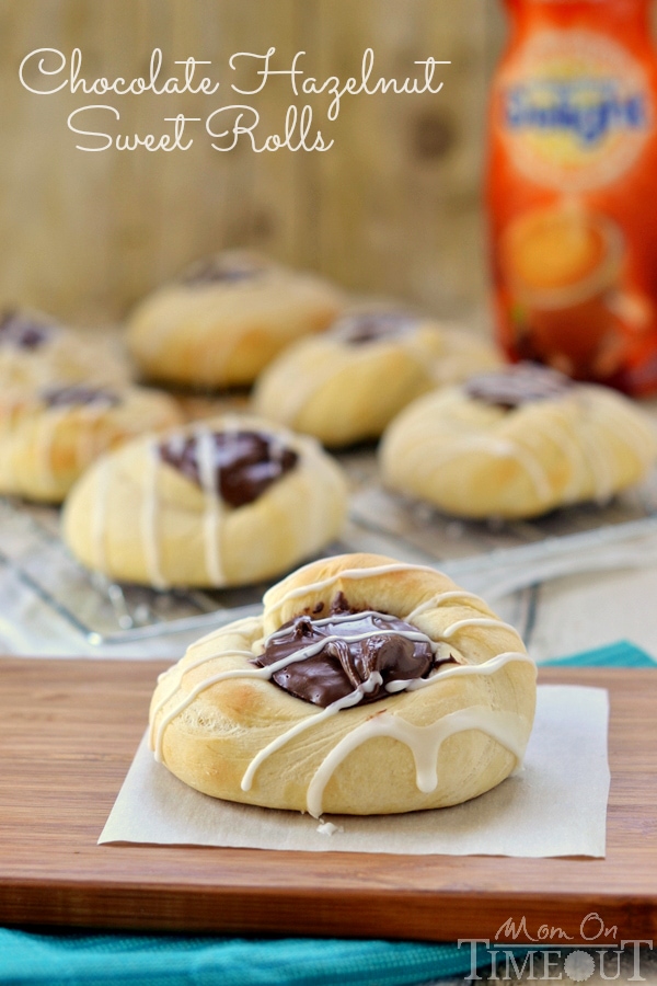 These delicious Chocolate Hazelnut Sweet Rolls take just under an hour to make and are most definitely worth the effort! | MomOnTimeout.com | #chocolate #recipe #IDelight
