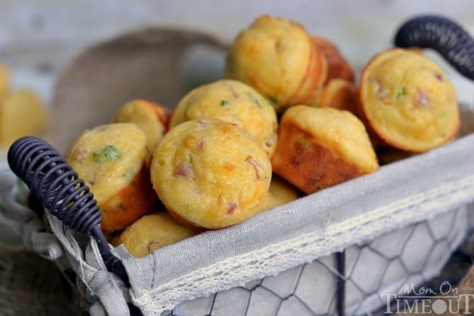 Ham and Cheese Mini Corn Muffins - perfect for breakfast, lunch and dinner or anytime in between! | MomOnTimeout.com | #bread #ham #cheese #breakfast #recipe