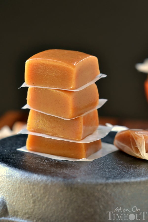 Soft, chewy, buttery, and perfectly spiced, these Pumpkin Spice Caramels are impossible to resist. A fabulous addition to your holiday festivities! // Mom On Timeout