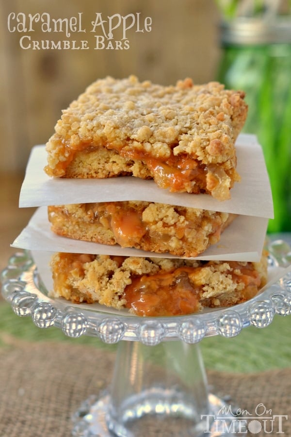 Easy Caramel Apple Crumble Bars | MomOnTimeout.com | #caramel #apple #dessert #recipe