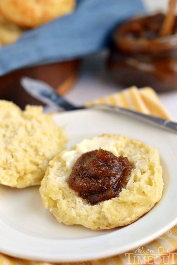 pumpkin-butter-on-biscuit