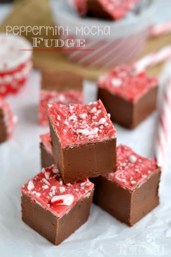 This Peppermint Mocha Fudge is just BEGGING to be served up at your holiday celebration! Perfectly festive and easy too! // Mom On Timeout