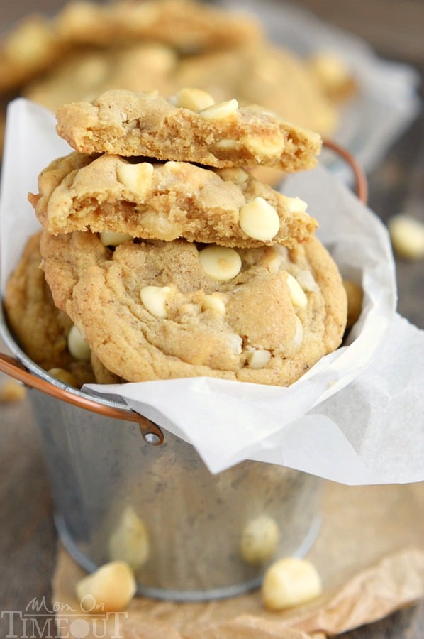 These insanely delicious Brown Butter White Chocolate Macadamia Nut Cookies are guaranteed to be a new favorite! Super easy to make and mouth watering good! This easy cookie recipe is one you will find yourself making over and over...| MomOnTimeout.com