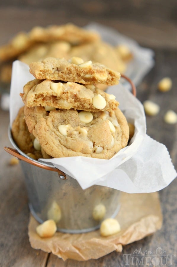 These insanely delicious Brown Butter White Chocolate Macadamia Nut Cookies are guaranteed to be a new favorite! Super easy to make and mouth watering good! This easy cookie recipe is one you will find yourself making over and over...| MomOnTimeout.com