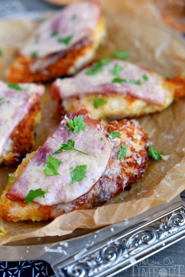 This 20 Minute Skillet Chicken Cordon Bleu recipe is the perfect quick and easy dinner! Crunchy panko breading, ham, Swiss cheese and wine - no one will know you didn't slave for hours! | MomOnTimeout.com