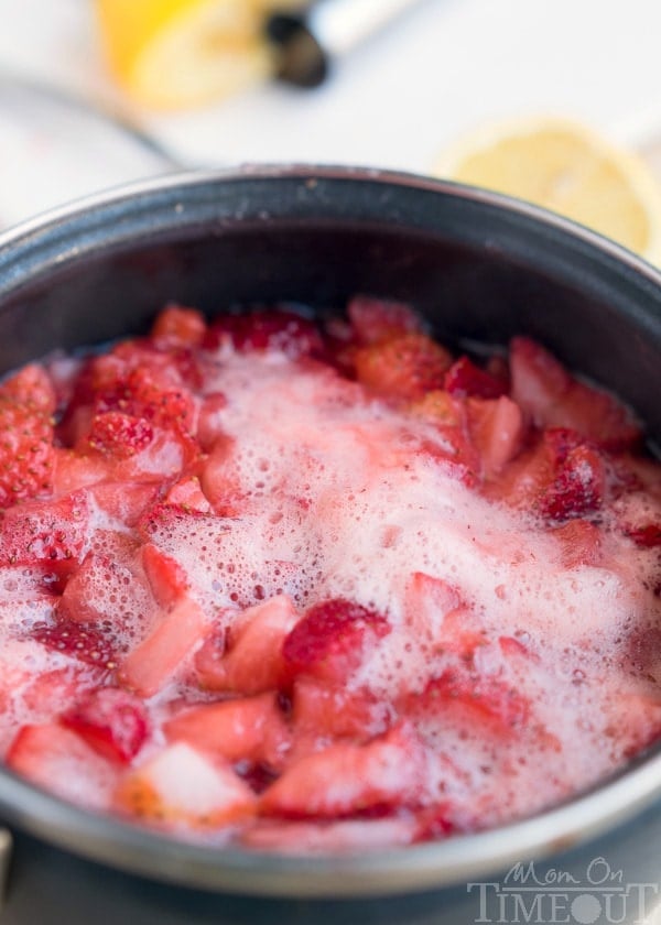 homemade-strawberry-ice-cream-topping-cooking