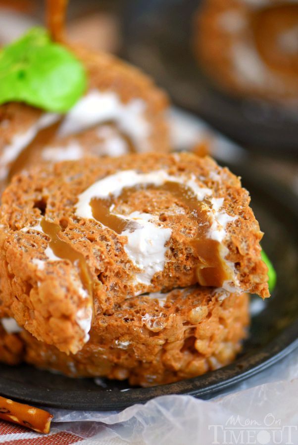 Caramel Pumpkin Spice Rice Krispies Treats Pinwheels - my new favorite fall treat! Amazing flavors, totally fun - what's not to love?