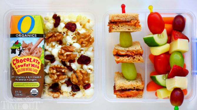 Lunch rut got you down? Try these three out of the box lunch ideas to keep you in the lunching game! Chicken Nachos Bar, Salsa Chicken Wrap, and Kabobs-a-lot lunches!