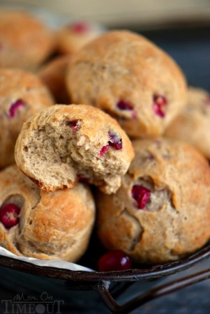 cranberry-yeast-rolls-bite