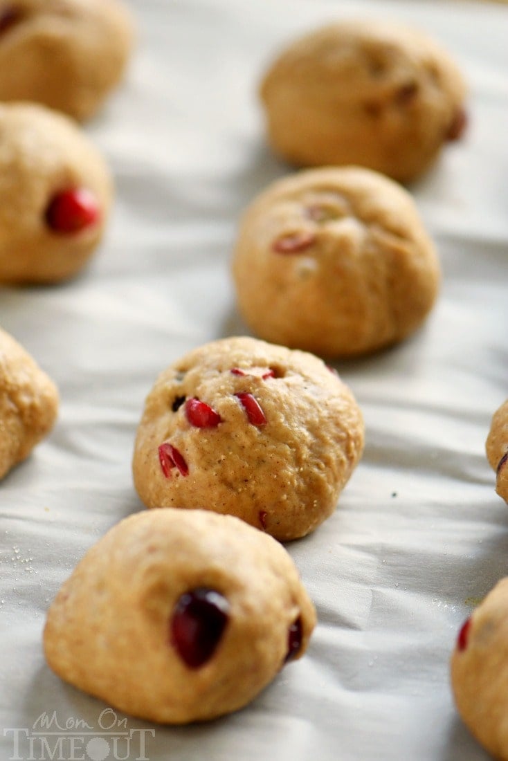 cranberry-rolls-holiday-baking