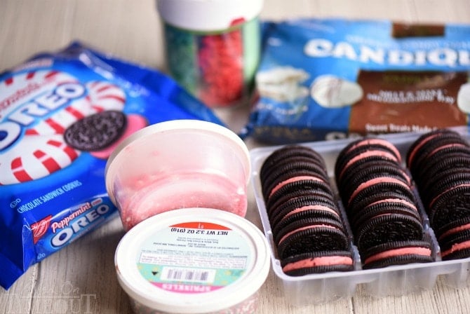 holiday-dipped-peppermint-oreos-ingredients