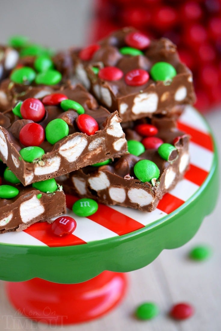 These M&M's Marshmallow Dream Bars are as easy as 1-2-3 and will disappear just that quickly. Made with just a handful of ingredients, no bake, five minutes max - these bars are most definitely what dreams are made of! An easy dessert recipe that is just perfect for the holidays!