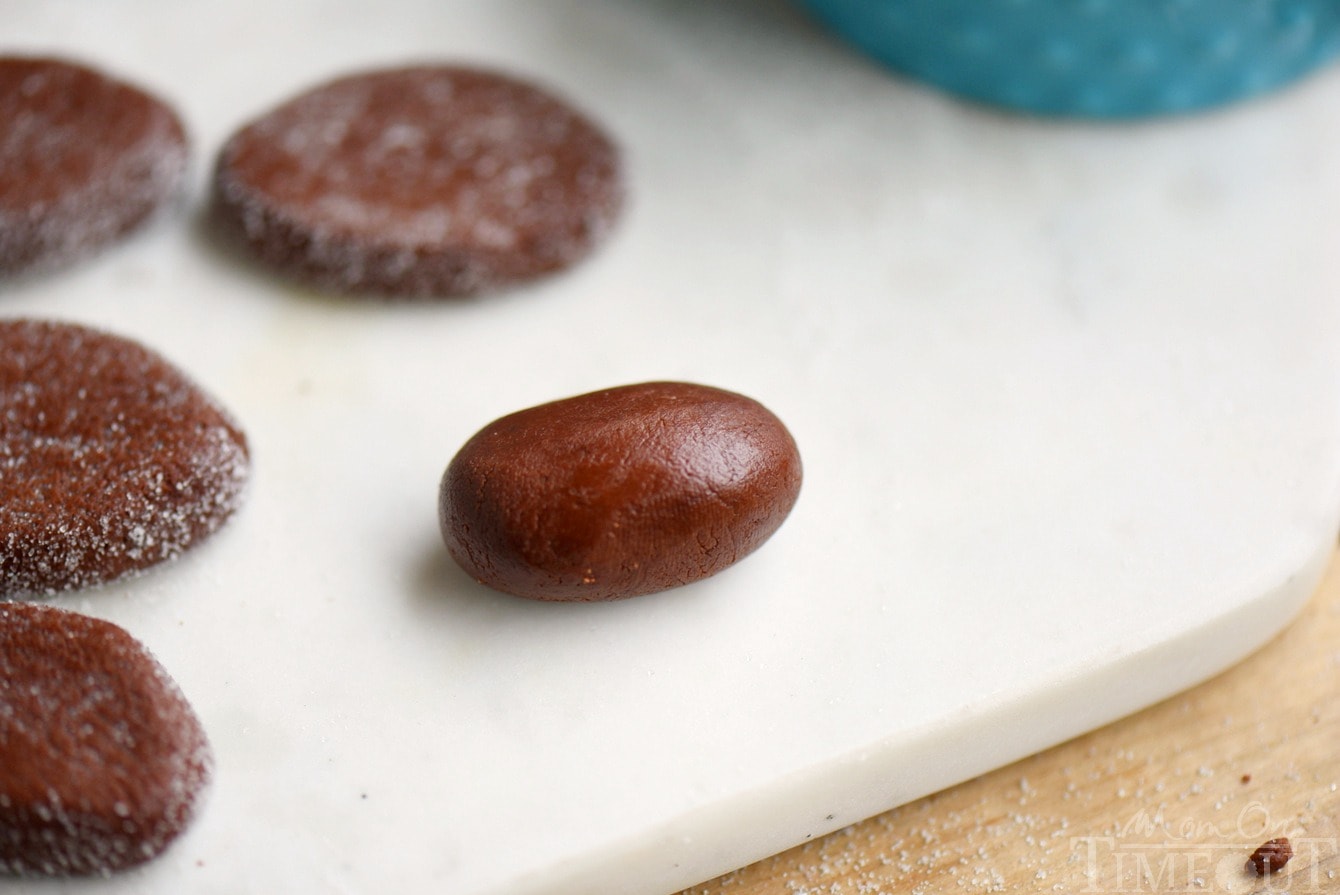 Sweet and easy Chocolate Football Patties are the PERFECT addition to your game day celebration! Delicious and fun - this game day treat will always be a top pick!