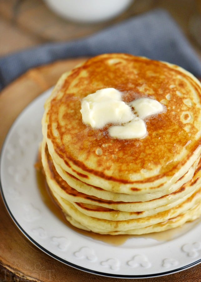 best-buttermilk-pancakes-recipe