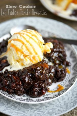 slow-cooker-turtle-brownies-caramel-title