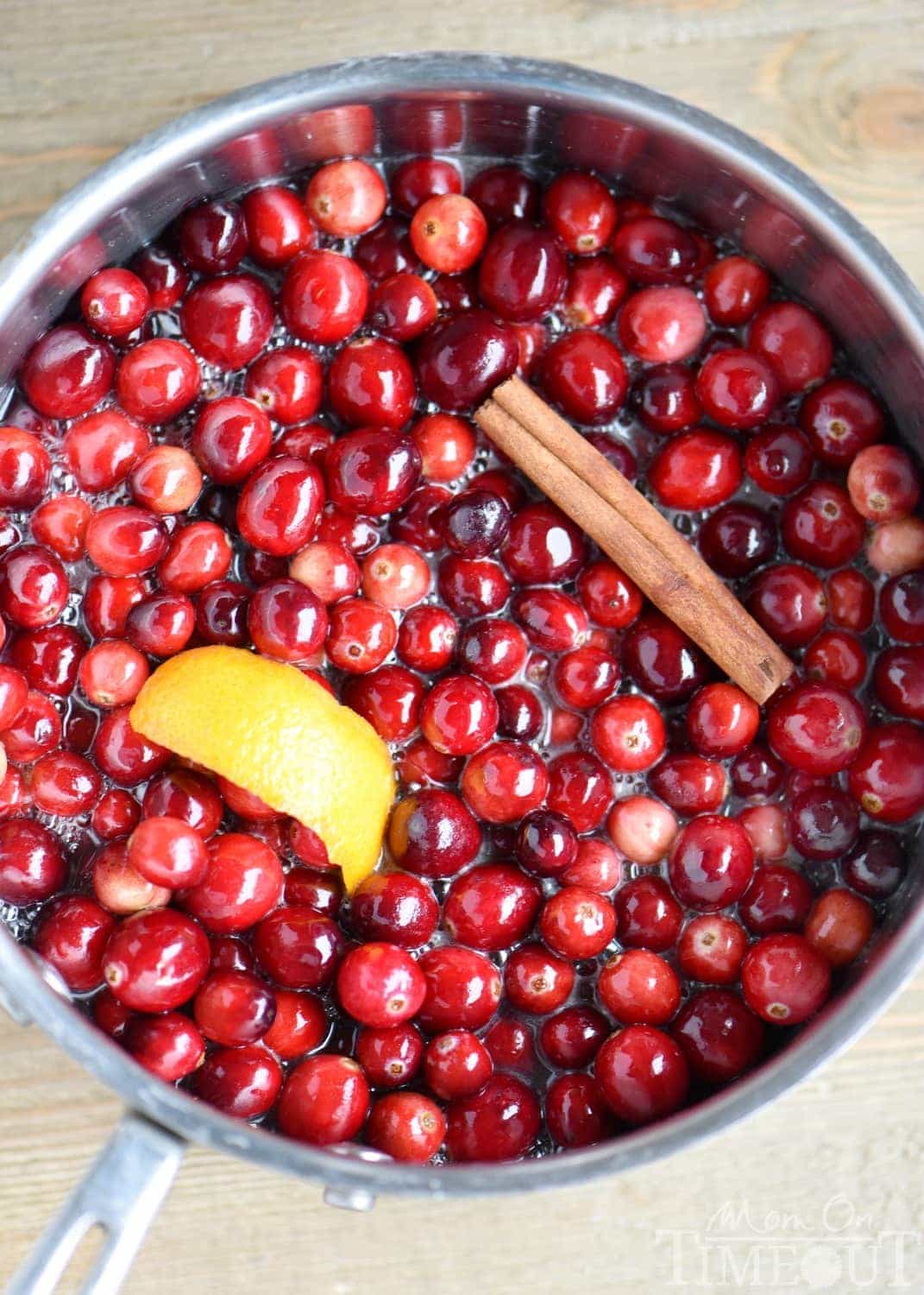 cranberry-sauce-recipe-orange-cinnamon