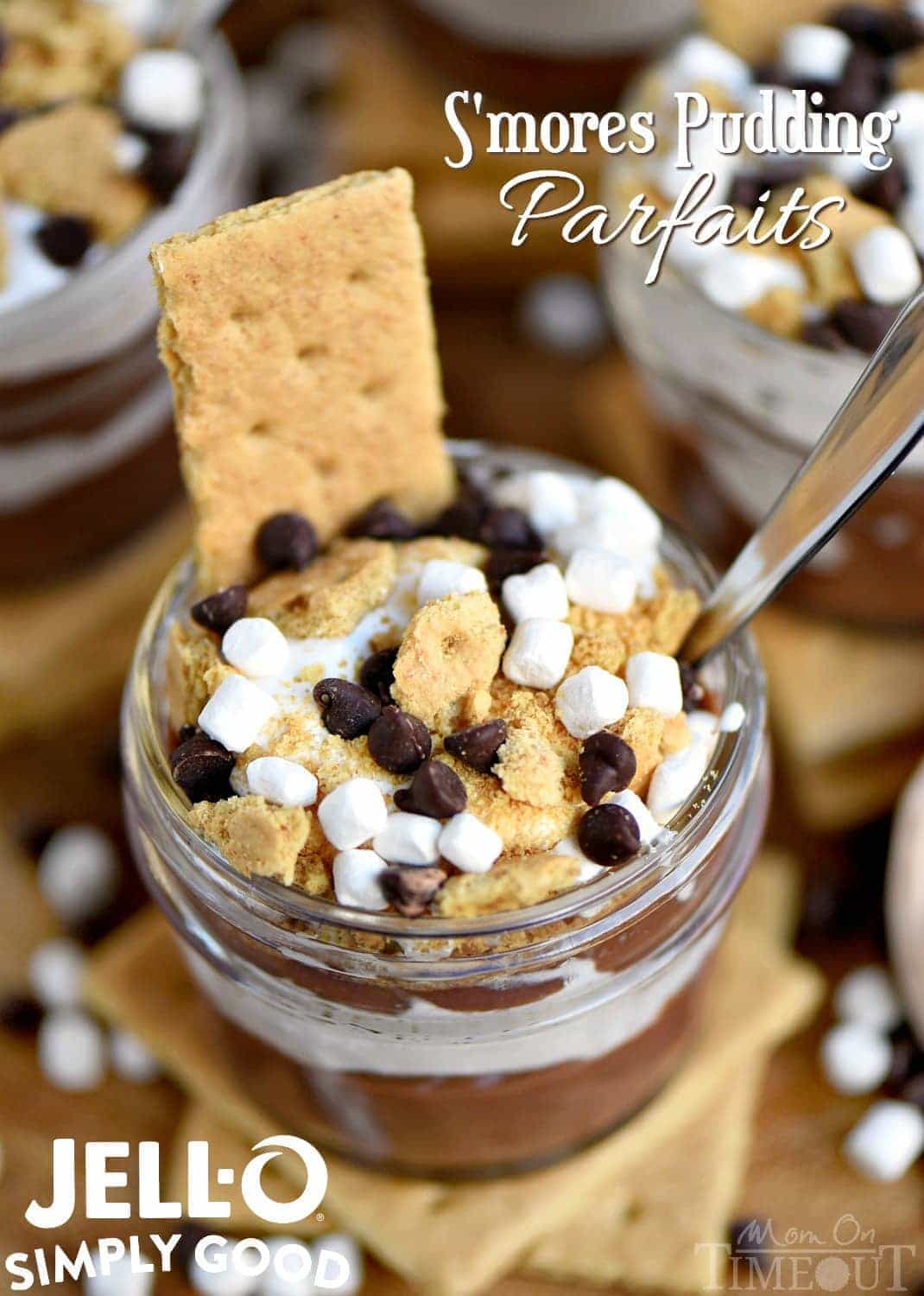 Welcome to your new favorite treat! These S'mores Pudding Parfaits are the perfect easy dessert made with new JELL-O SIMPLY GOOD pudding mix! Simple, sweet goodness that is impossible to resist! // Mom On Timeout #ad