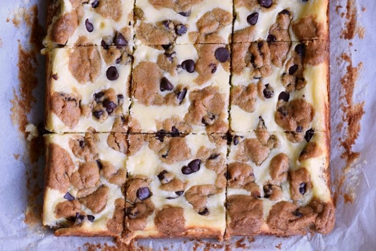 cheesecake-bars-parchment