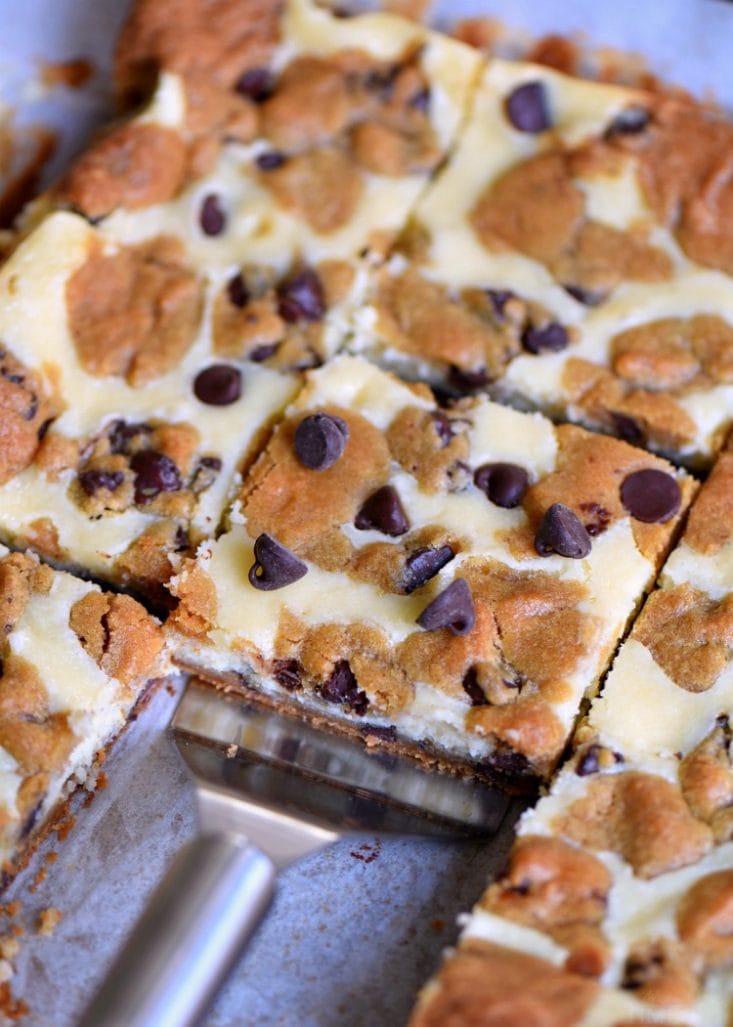 cheesecake-bars-serve