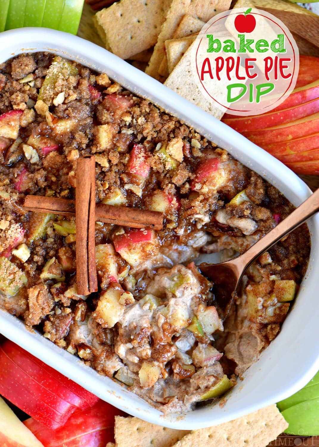 baked apple pie dip with pecan streusel topping