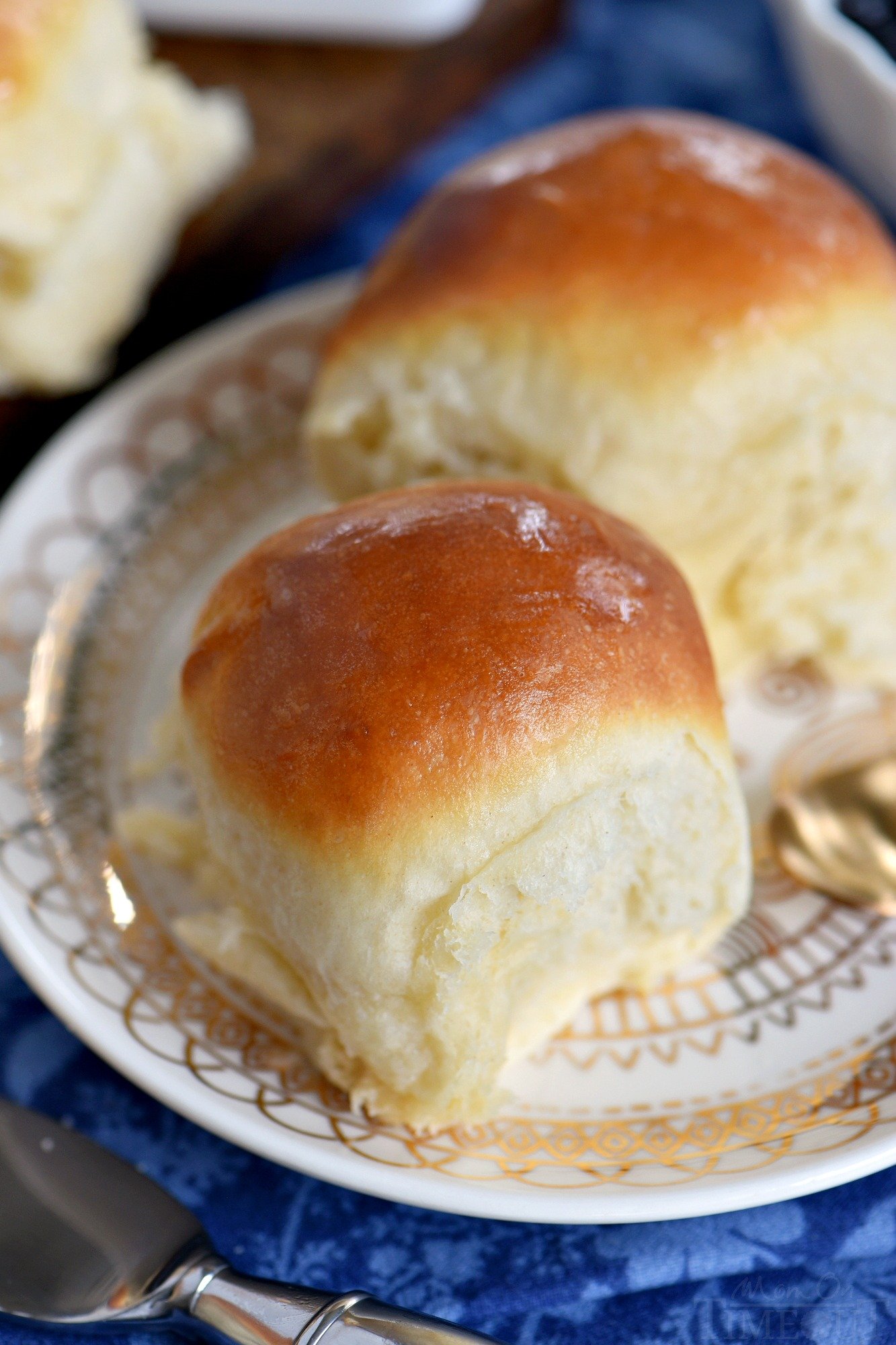 The Best Homemade Dinner Rolls Ever!