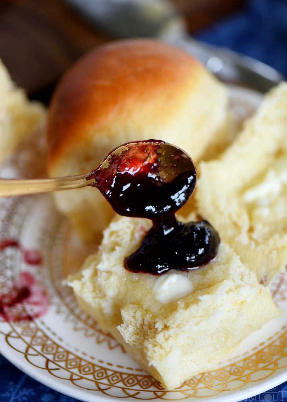 homemade-dinner-rolls-with-butter-and-jelly